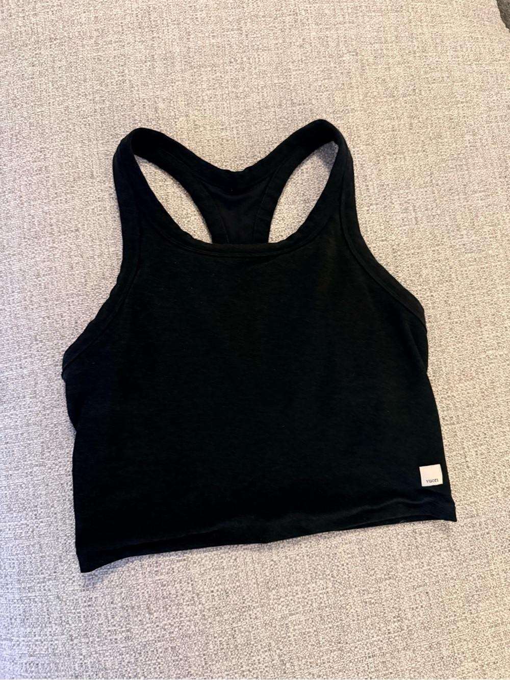Vuori Elevation Black Racerback Crop Tank Top / sports bra. Small